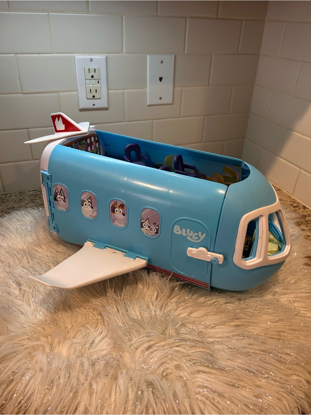Bluey Play Resort Plane Toy - Bluey Kids Airplane Playset